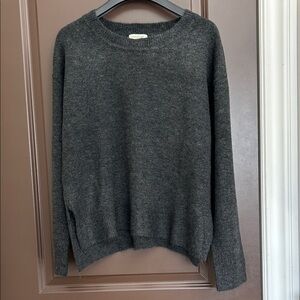 Max Studio Charcoal Gray Crewneck Sweater | Cozy Knit | Size Medium